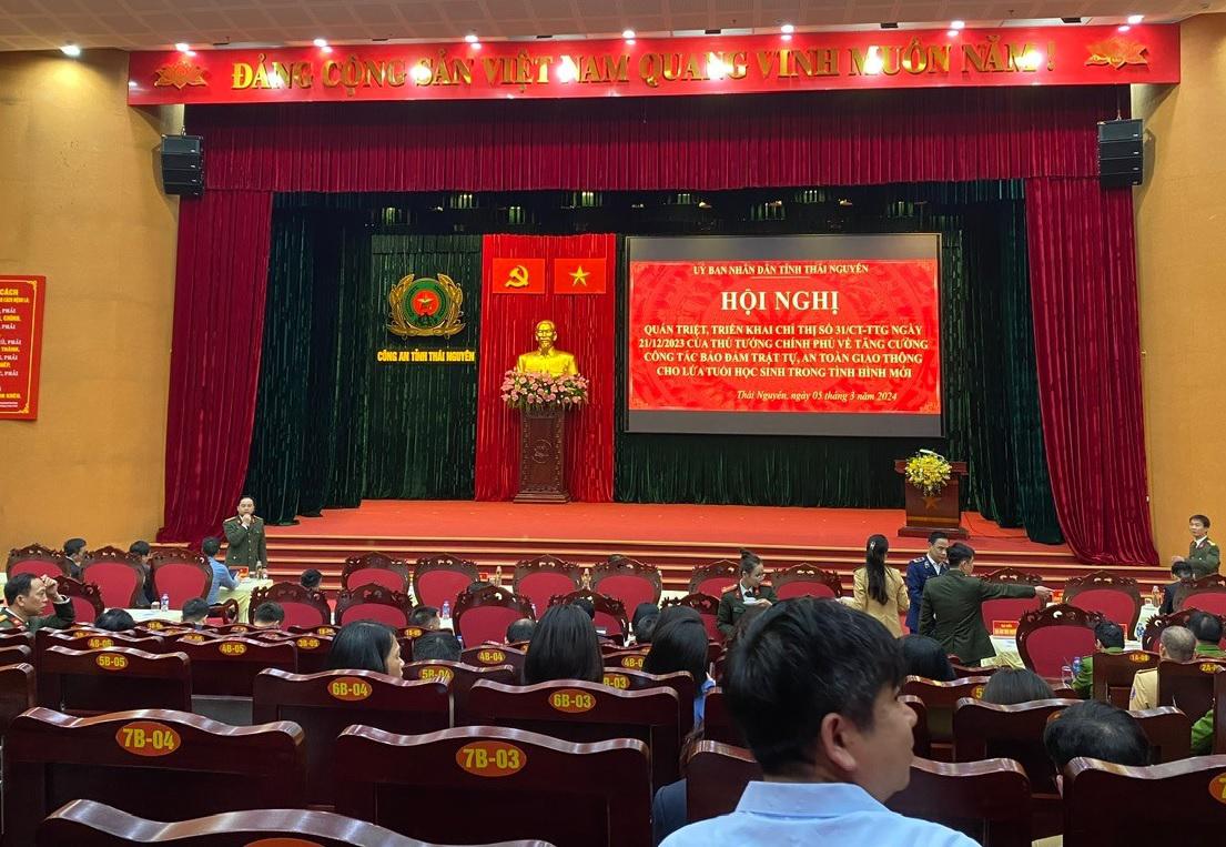 Hội nghị quán triệt, triển khai chỉ thị về tăng cường công tác bảo đảm trật tự, an toàn giao thông cho lứa tuổi học sinh trong tình hình mới