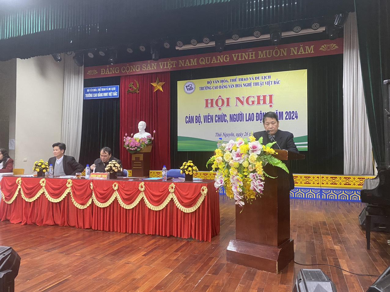 10 nội dung cơ bản trong phong trào thi đua trong CNVC, Người lao động năm 2024