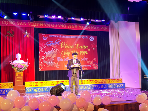 Tưng bừng chương trình nghệ thuật chào Xuân Giáp Thìn 2024