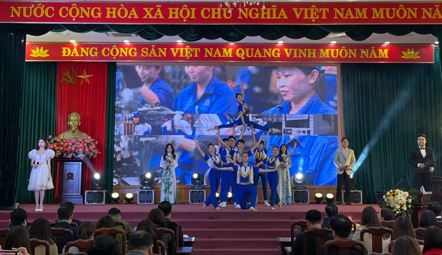 Đặc sắc chương trình nghệ thuật chào mừng hội nghị tổng kết hoạt động công tác công đoàn và phong trào công nhân viên chức lao động năm 2023 của LĐLĐ TP Phổ Yên