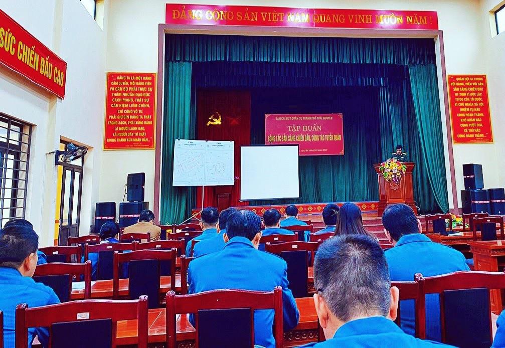 Trường CĐ VHNT Việt Bắc tham gia tổng kết công tác GDQPAN năm 2023 và phương hướng nhiệm vụ năm 2024