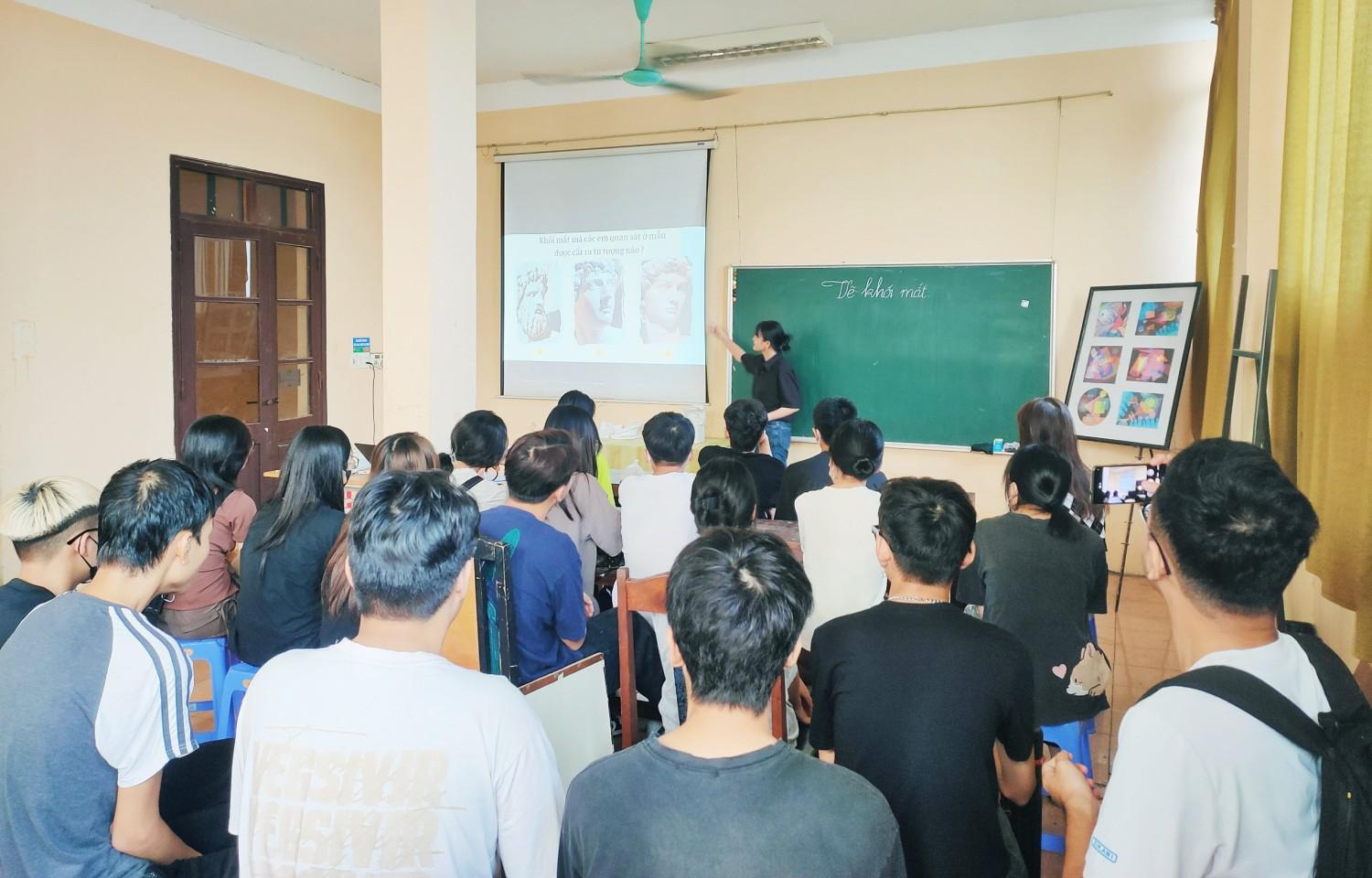 Tổng kết hoạt động thực tập của SV trường Đại học Mỹ thuật Việt Nam năm 2023