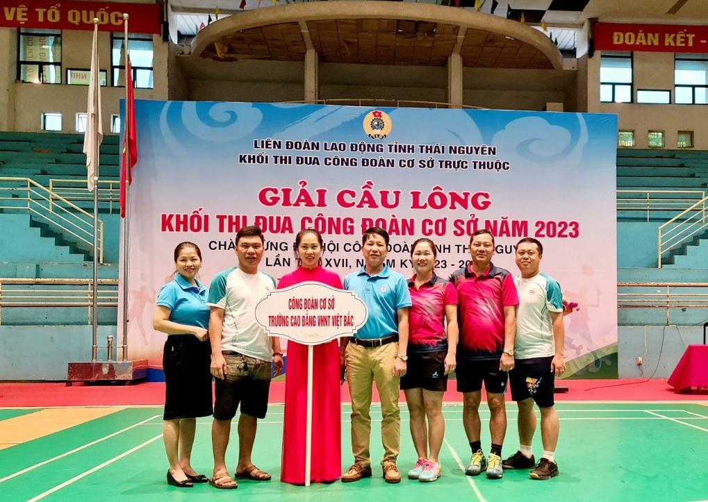 Công đoàn Trường CĐ VHNT Việt Bắc tham gia Giải cầu lông Khối thi đua công đoàn cơ sở năm 2023