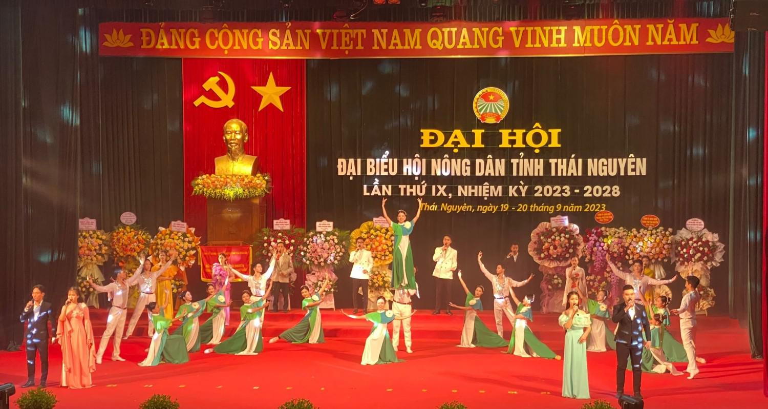 Chương trình nghệ thuật phục vụ Đại hội đại biểu Hội nông dân tỉnh Thái Nguyên thành công tốt đẹp