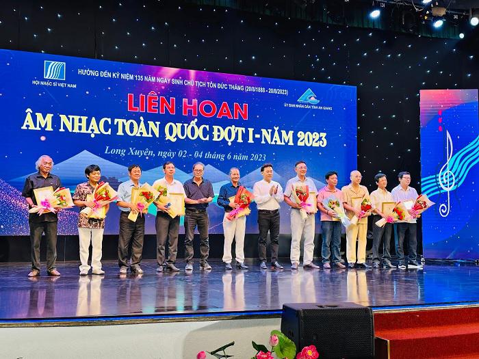 Nhà giáo Vũ Văn Lực đạt giải B tại Liên hoan Âm nhạc toàn quốc đợt I năm 2023
