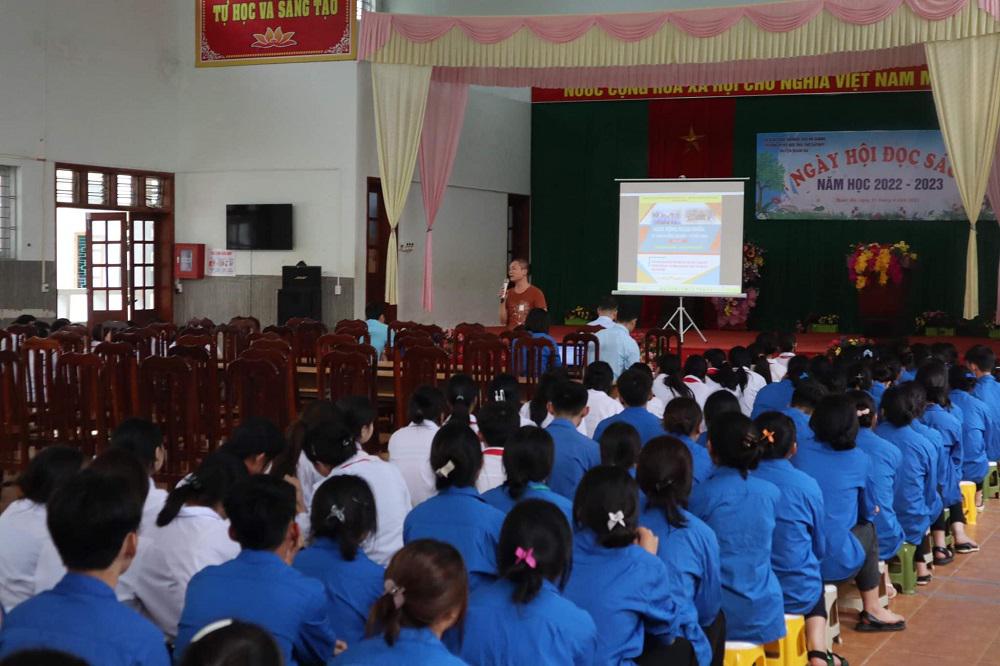 Trưởng CĐ VHNT Việt Bắc tuyển sinh trực tiếp tại tỉnh Hà Giang