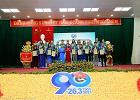 Học sinh Trần Quỳnh Trang lớp Trung cấp nhạc K38A nhận bằng khen của thành Đoàn thành phố Thái Nguyên