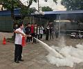 Thực hành phòng chống cháy nổ của học sinh ngành Kỹ thuật chế biến món ăn