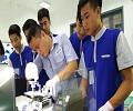 Hết lớp 9: Chọn trung cấp để sớm có nghề ổn định hay học THPT?