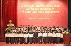 TRAO 10 GIẢI THƯỞNG HỒ CHÍ MINH VỀ VĂN HỌC NGHỆ THUẬT NĂM 2017