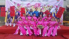 TƯNG BỪNG CHƯƠNG TRÌNH “CHÀO XUÂN 2017”