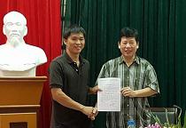CHI BỘ KHỐI VĂN PHÒNG TỔ CHỨC SINH HOẠT ĐỊNH KỲ VÀ TRAO QUYẾT ĐỊNH ĐẢNG VIÊN CHÍNH THỨC