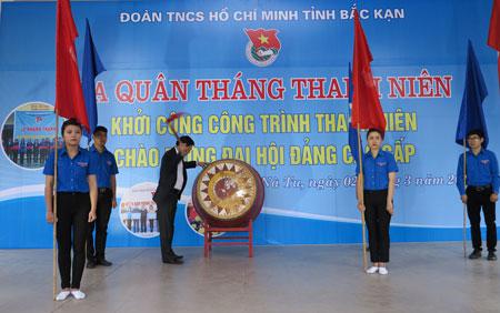 ĐOÀN TNCS TRƯỜNG CĐ VHNT VIỆT BẮC TÍCH CỰC TRIỂN KHAI TỔ CHỨC CÁC HOẠT ĐỘNG CHÀO MỪNG THÁNG THANH NIÊN 2015.