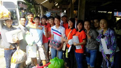 KHOA NVVH&DL: CHÀO ĐÓN TÂN SINH VIÊN 2014 – 2015