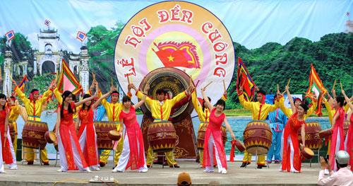KẾT NỐI VĂN HÓA TÂM LINH PHÁT TRIỂN TUYẾN DU LỊCH DỌC SÔNG HỒNG