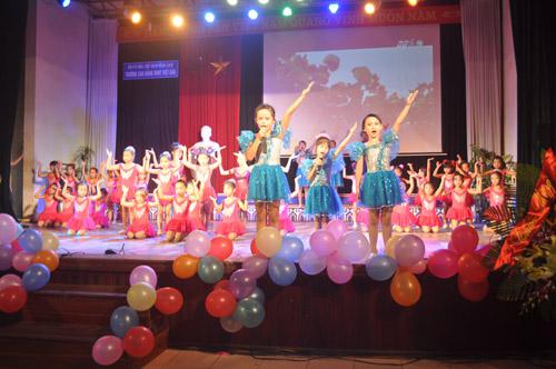 CĐVHNT VIỆT BẮC : TỔNG KẾT LỚP NĂNG KHIẾU HÈ 2014