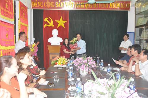 GẶP MẶT CHIA TAY GV NÔNG BÍCH NGỌC – KHOA MÚA NGHỈ CHẾ ĐỘ
