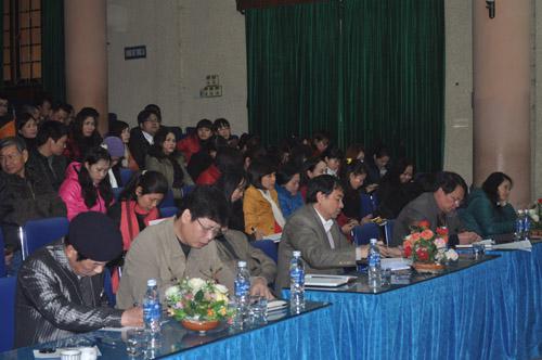 CĐ VHNT VIỆT BẮC : HỌC TẬP QUÁN TRIỆT NGHỊ QUYẾTTWLẦN THỨ 8