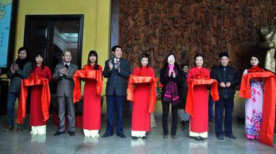 KHAI MẠC TRIỂN LÃM MỸ THUẬT LẦN THỨ NHẤT