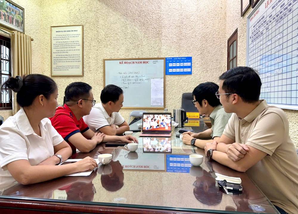 Trường Cao đẳng Văn hoá Nghệ thuật Việt Bắc tham dự Hội nghị trực tuyến toàn quốc quán triệt, triển khai thực hiện các Nghị quyết, kết luận của Hội nghị lần thứ III Ban chấp hành Trung ương Đảng khoá XIV 