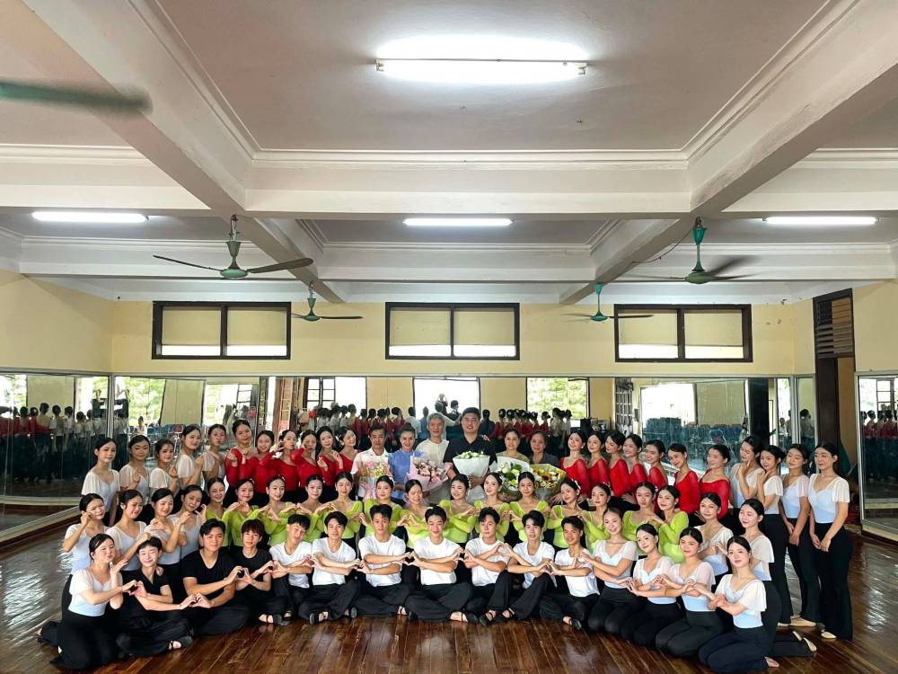 Thầy và trò khoa Múa và Sân khấu khép lại một năm học nhiều thử thách với những thành quả đáng tự hào