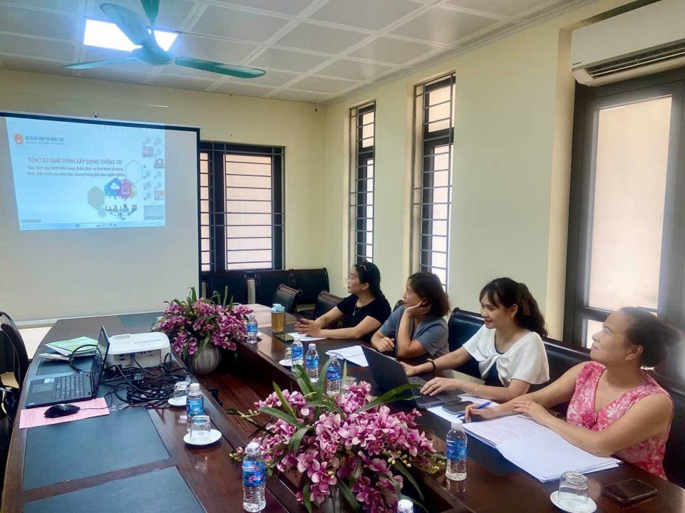 Trường Cao đẳng Văn hóa Nghệ thuật Việt Bắc tích cực tham gia góp ý dự thảo Thông tư về quy trình xây dựng chương trình, giáo trình các môn học chung trong giáo dục nghề nghiệp