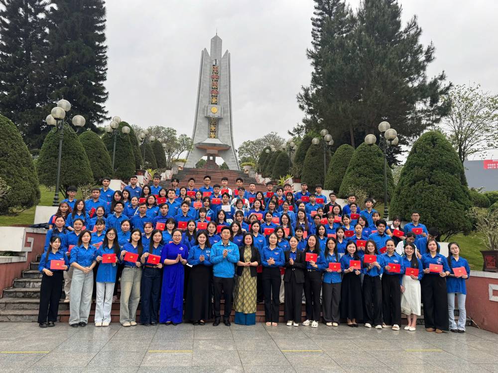 Chú trọng công tác phát triển Đảng trong học sinh, sinh viên: Kết quả tích cực từ Trường Cao đẳng Văn hóa Nghệ thuật Việt Bắc
