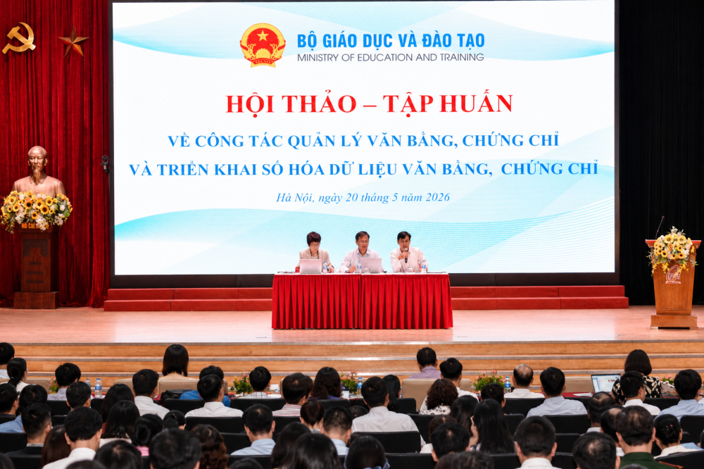Trường Cao đẳng Văn hóa Nghệ thuật Việt Bắc nghiêm túc tiếp thu, triển khai các nội dung tập huấn về quản lí văn bằng, chứng chỉ
