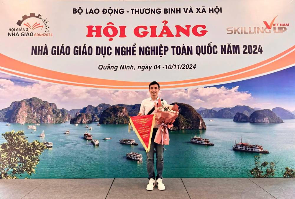 Trường Cao đẳng Văn hóa Nghệ thuật Việt Bắc tham gia khai mạc Hội giảng nhà giáo giáo dục nghề nghiệp toàn quốc năm 2024
