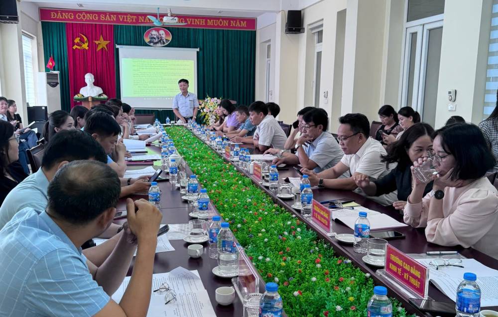 Khối thi đua các trường Cao đẳng và Trung cấp tỉnh Thái Nguyên triển khai hoạt động năm học 2024-2025