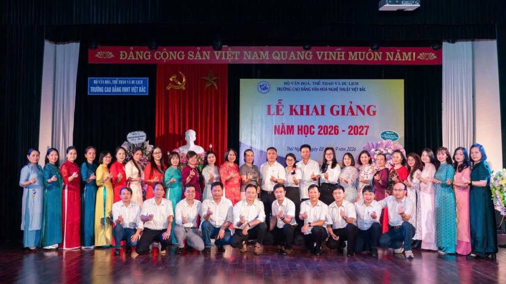 Trường Cao đẳng Văn hóa Nghệ thuật Việt Bắc khai giảng năm học 2026–2027, trao bằng tốt nghiệp năm 2026