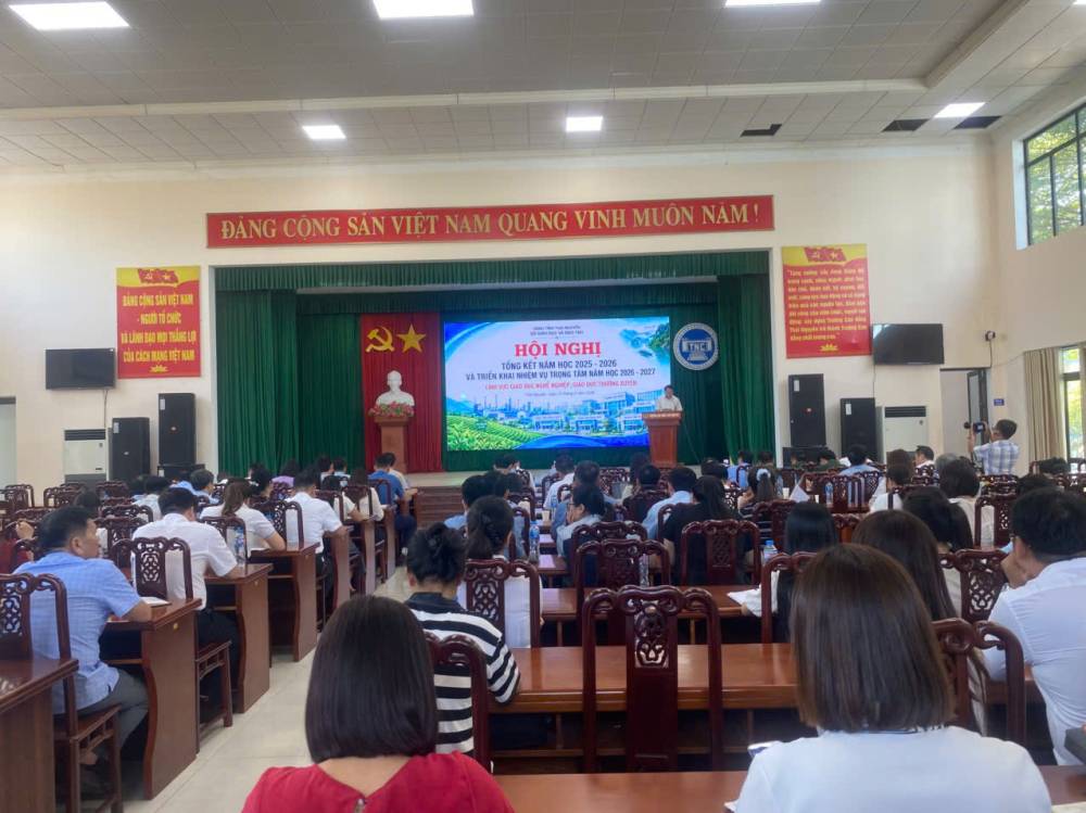 Trường Cao đẳng Văn hóa nghệ thuật Việt Bắc chủ động cập nhật định hướng mới về giáo dục nghề nghiệp và giáo dục thường xuyên