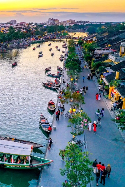 1_1317_thanh20ph20h20chi20minh20la20dim20dn20yeu20thich20ca20khach20quc20t20dn20vit20nam203
