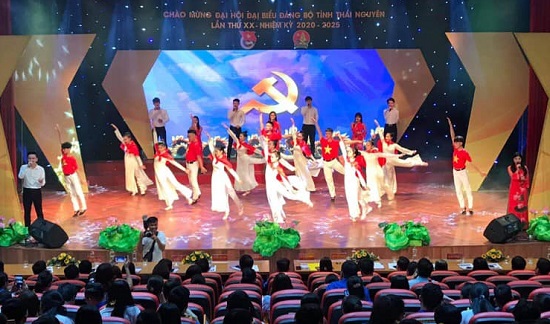 bieu20dien20van20nghe20chao20mung20tuyen20duong20320tot20cap20tinh202