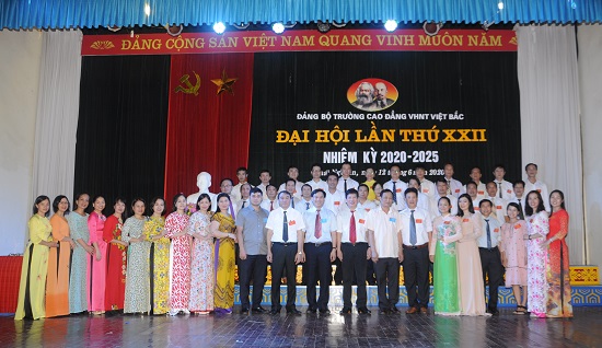 dai20hoi20dang20bo20lan20thu20222020-25204