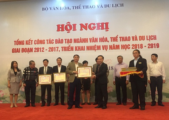 hoi20nghi20tong20ket20cong20tac20dao20tao2020182022