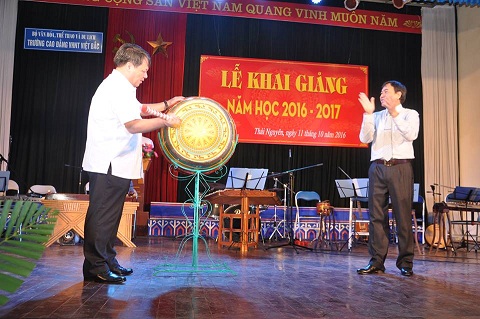khai20giang20nam20hoc202