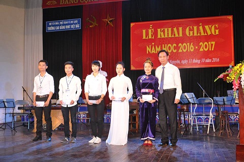 khai20giang20nam20hoc203