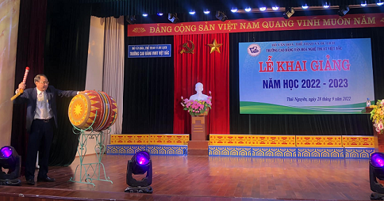 khai20giang20nam20hoc20moi202022201