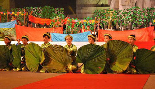 lienhoanthen2015to4